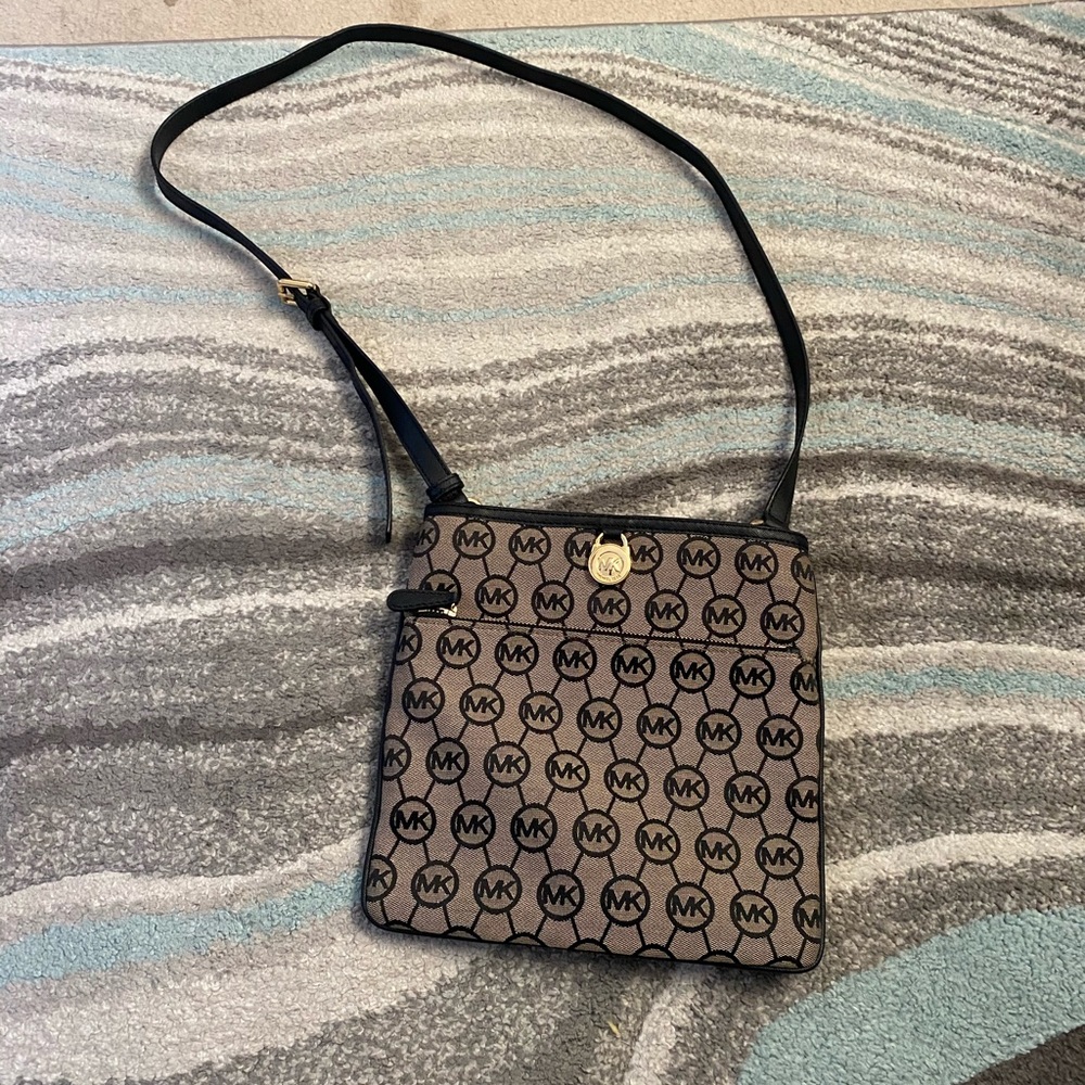 Michael Kors crossbody purse